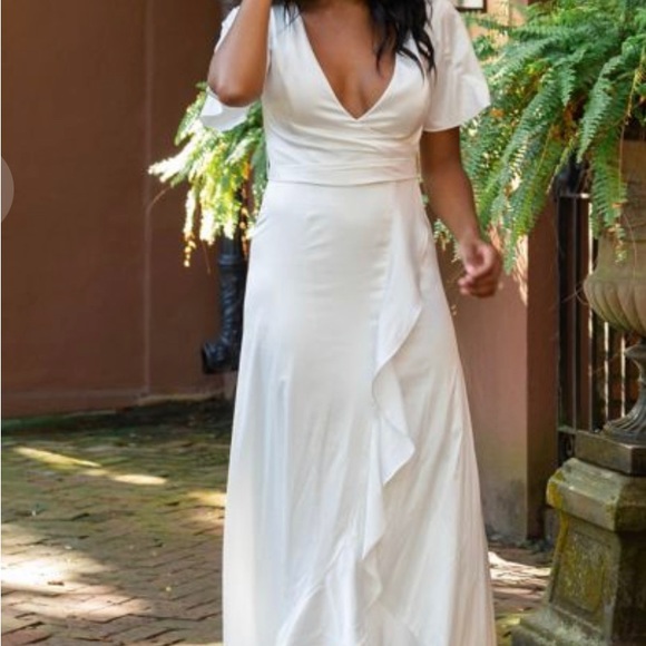 COPY - Davids Bridal DB Studio Flutter Sleeve Stretch Satin Dress with Ruffle H… - Picture 3 of 7